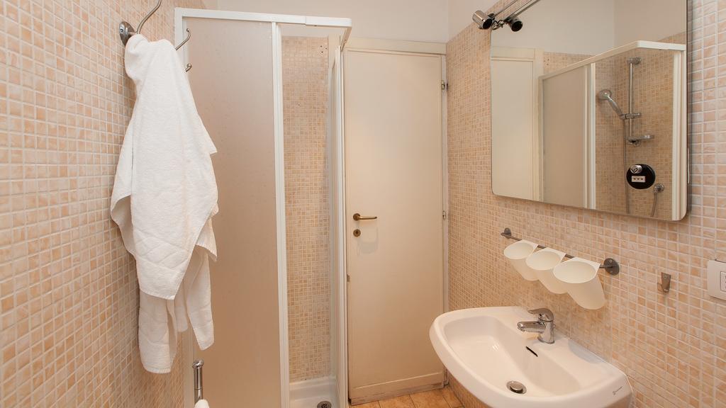 Arenula Balcony Apartment Rome Bagian luar foto